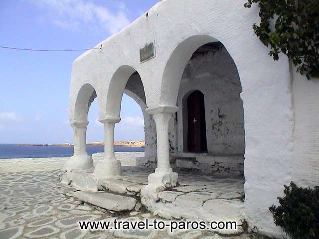 PARIKIA KASTRO - Follow the paved path and Know all the details of the local architecture.